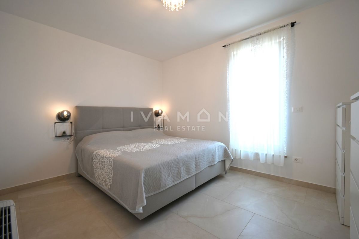 Nuova casa arredata con tre camere da letto