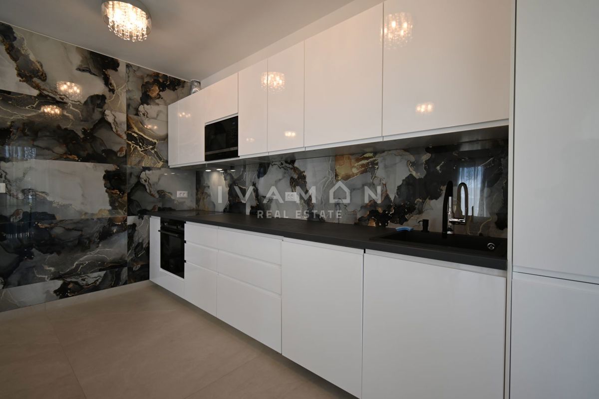 Nuova casa arredata con tre camere da letto