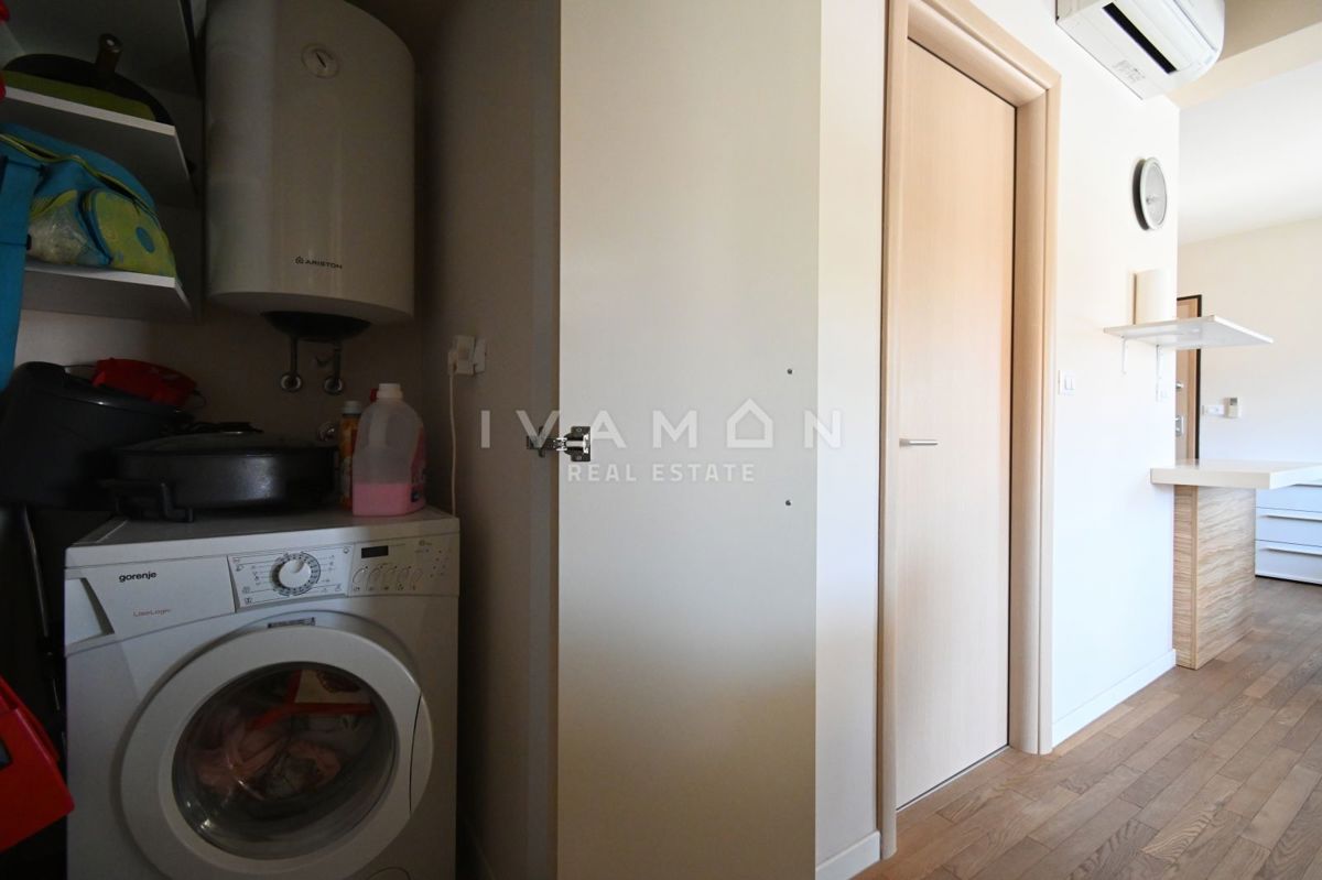 Bilocale in palazzina con piscina