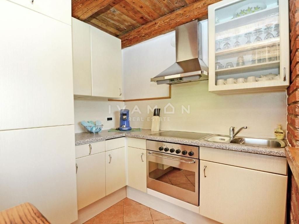 OCCASIONE: Casa indipendente con piscina