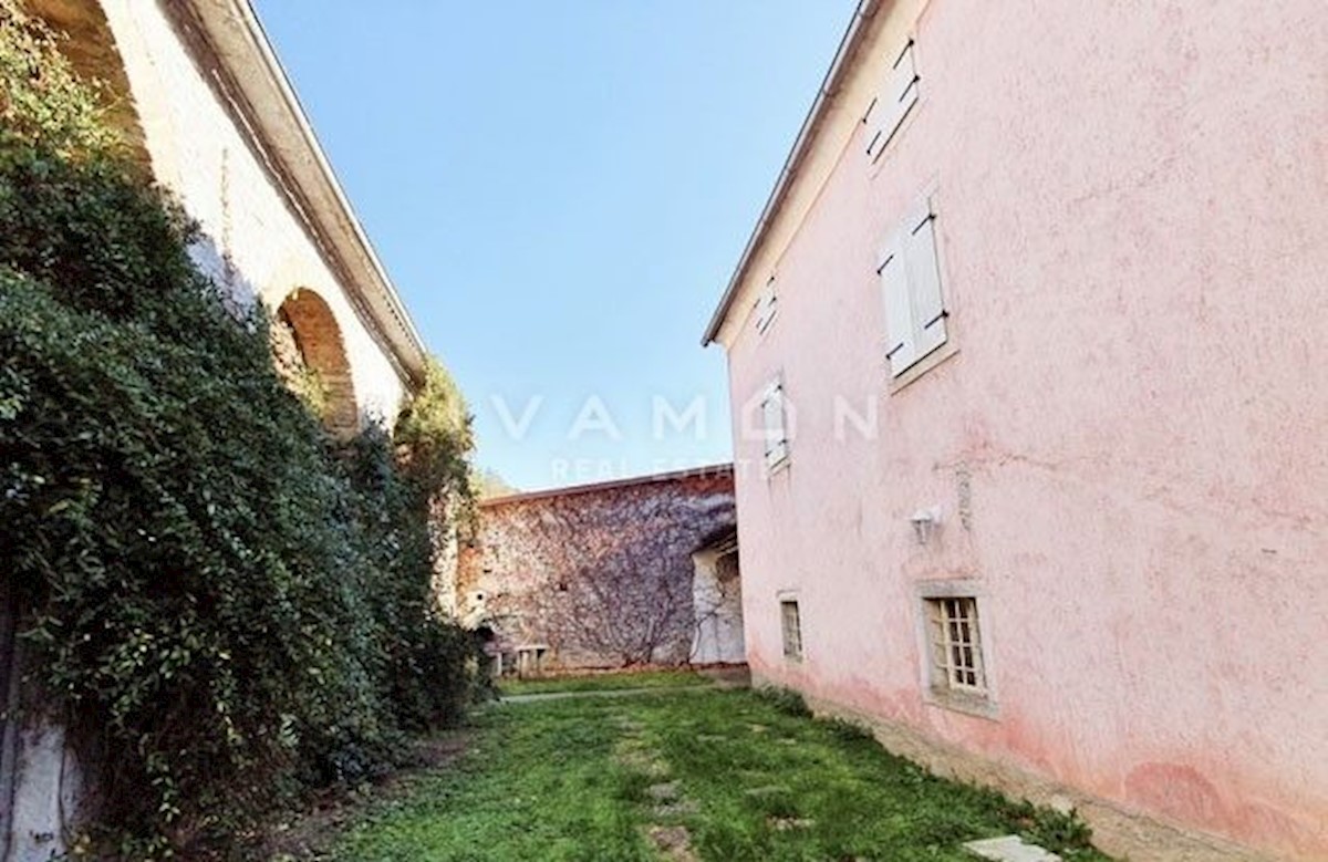 Casa istriana originale con piscina