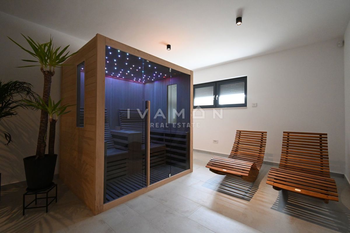 Villa indipendente con piscina a 2 km dal centro di Parenzo
