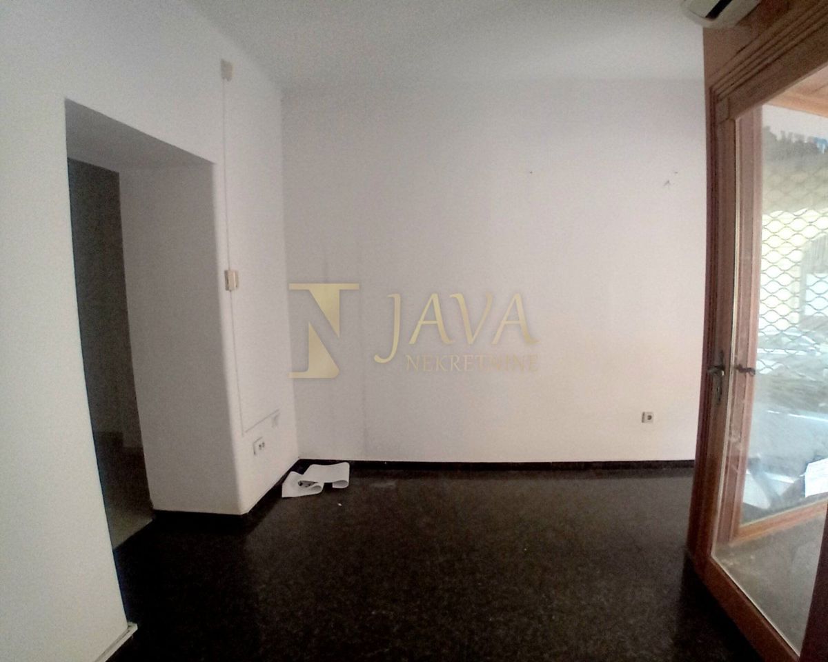 Commerciale Centar, Rijeka, 30m2