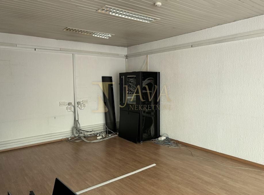 Commerciale Škurinje, Rijeka, 217m2