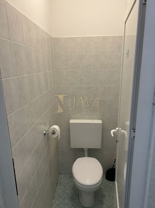 Commerciale Škurinje, Rijeka, 325m2