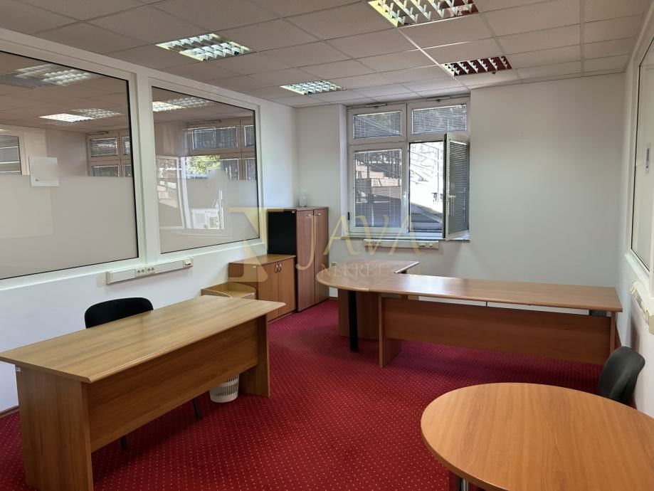 Commerciale Škurinje, Rijeka, 325m2