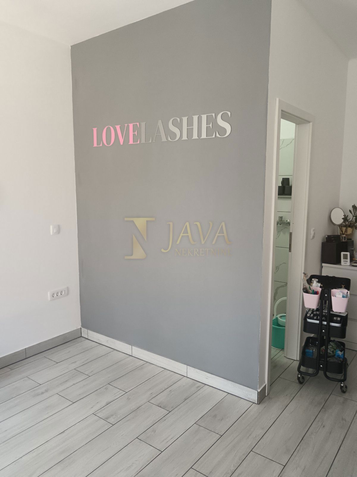 Commerciale Zamet, Rijeka, 20m2