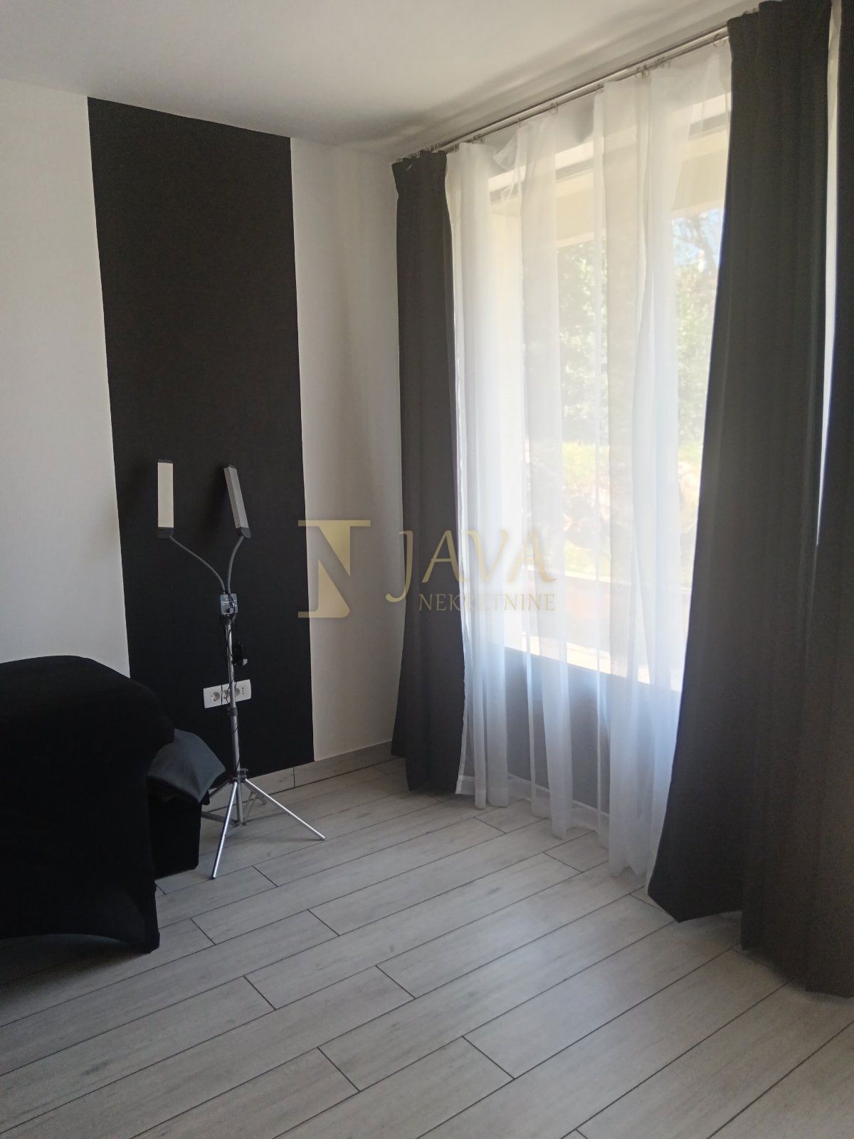 Commerciale Zamet, Rijeka, 20m2