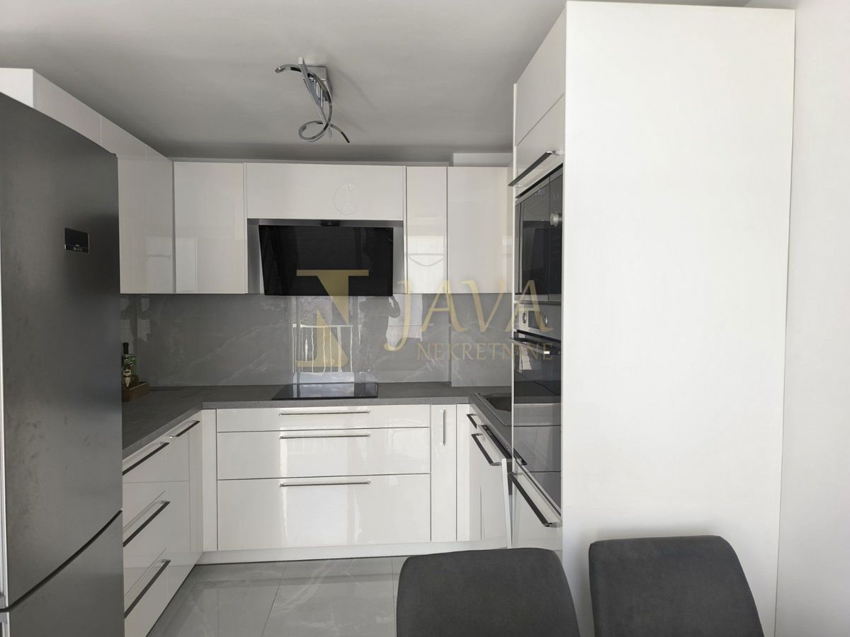 Appartamento Srdoči, Rijeka, 64m2