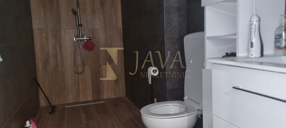 Casa Benkovac Fužinski, Fužine, 184m2