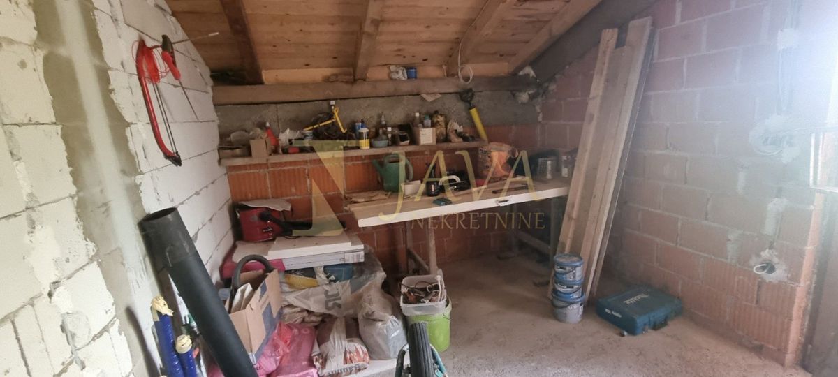 Casa Benkovac Fužinski, Fužine, 184m2