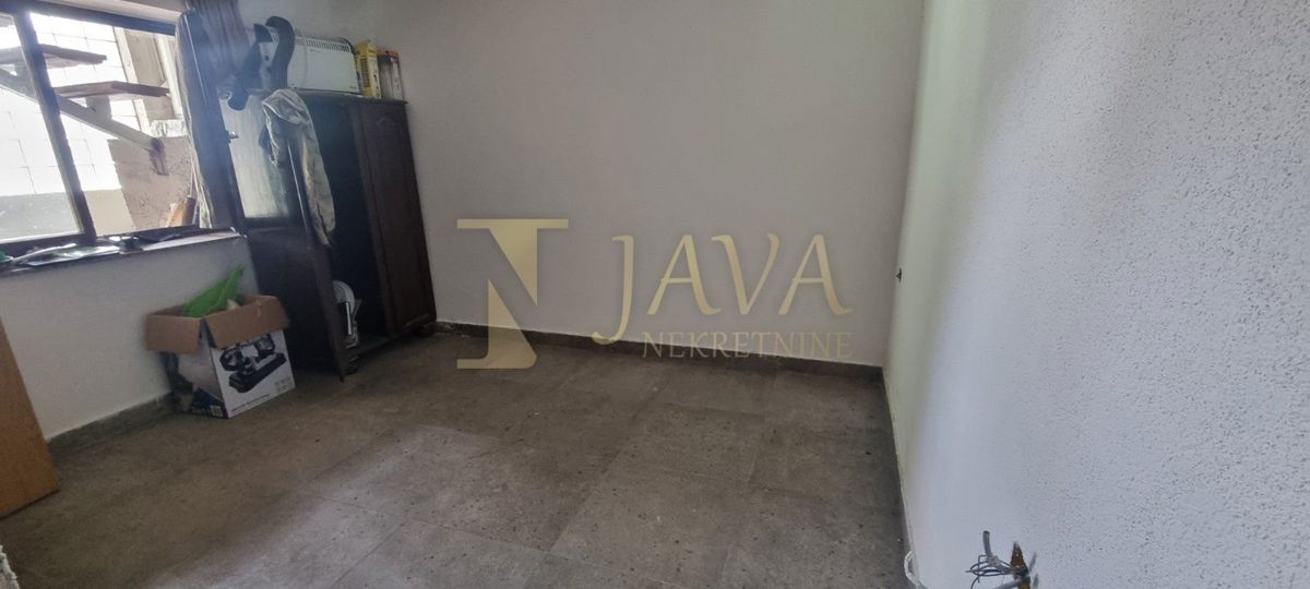 Casa Benkovac Fužinski, Fužine, 184m2