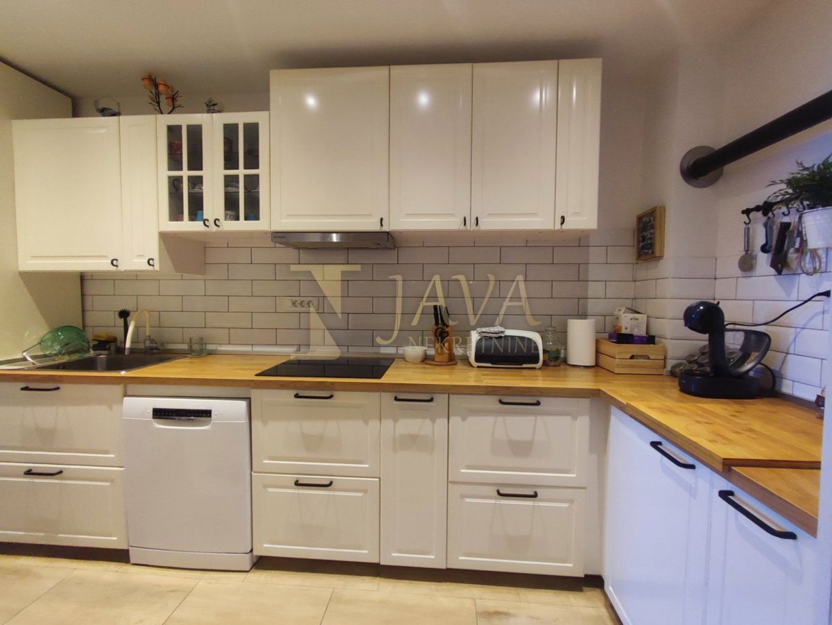 Appartamento Zamet, Rijeka, 87,09m2