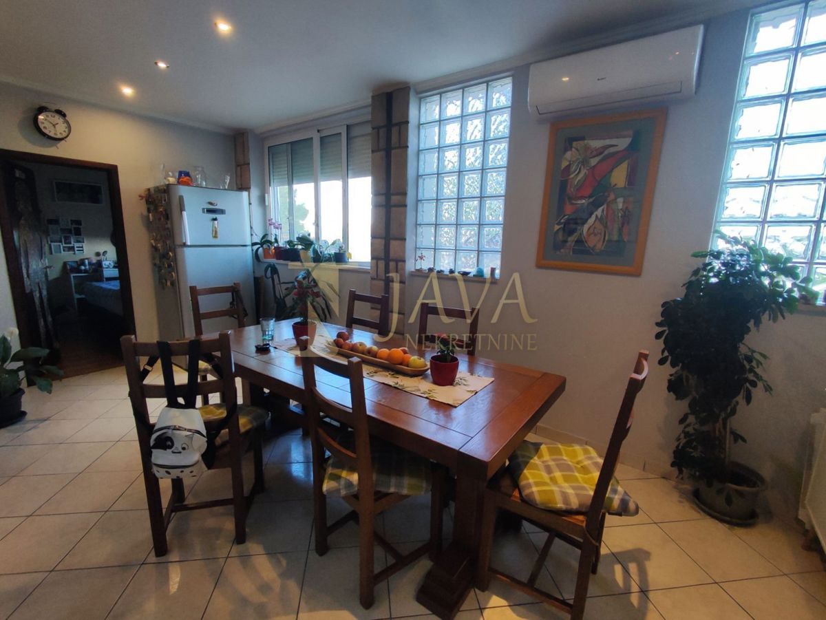 Appartamento Zamet, Rijeka, 87,09m2