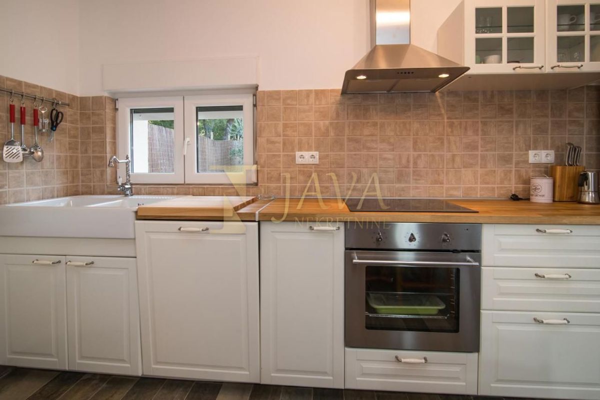 Casa Risika, Vrbnik, 280m2