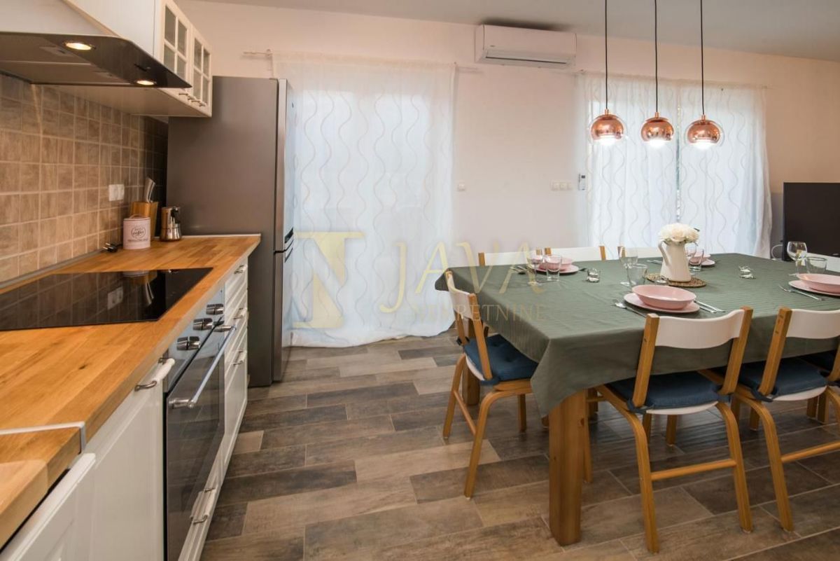 Casa Risika, Vrbnik, 280m2