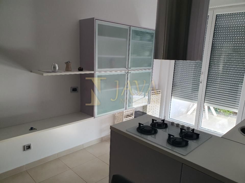 Appartamento Donja Drenova, Rijeka, 62m2