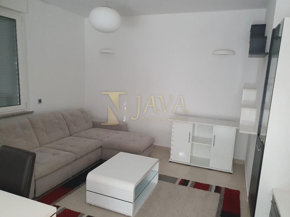 Appartamento Donja Drenova, Rijeka, 62m2