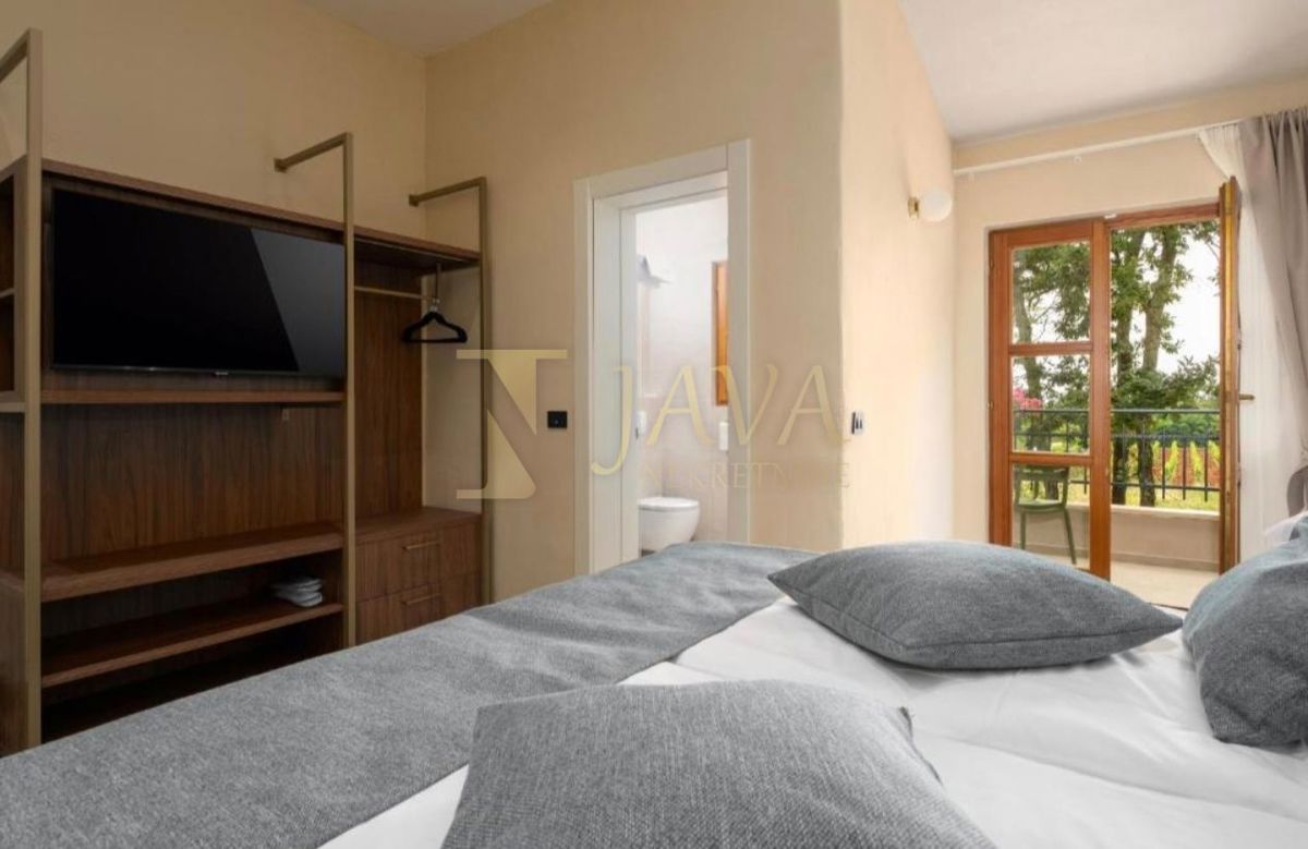 Commerciale Žbandaj, Poreč, 650m2