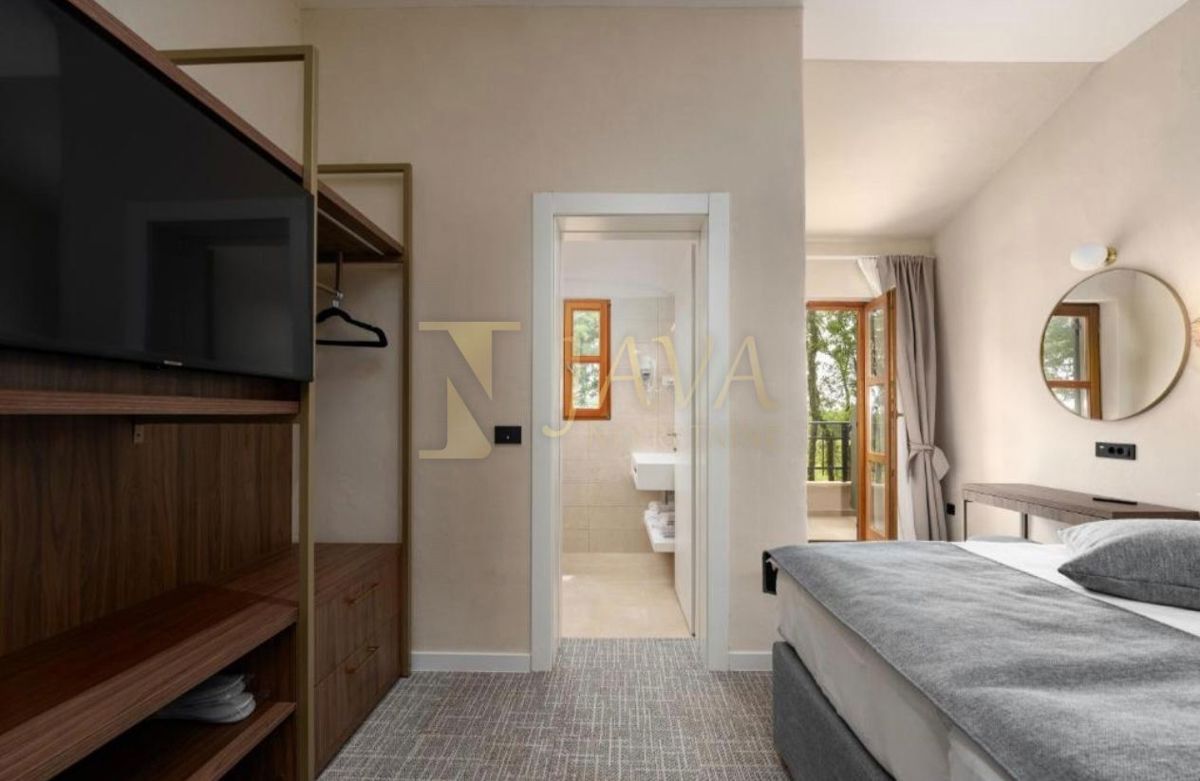 Commerciale Žbandaj, Poreč, 650m2