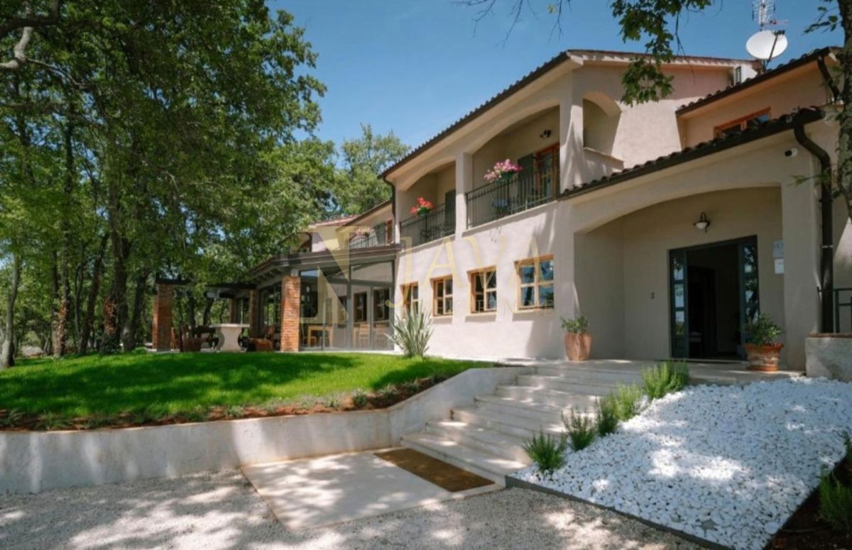 Commerciale Žbandaj, Poreč, 650m2