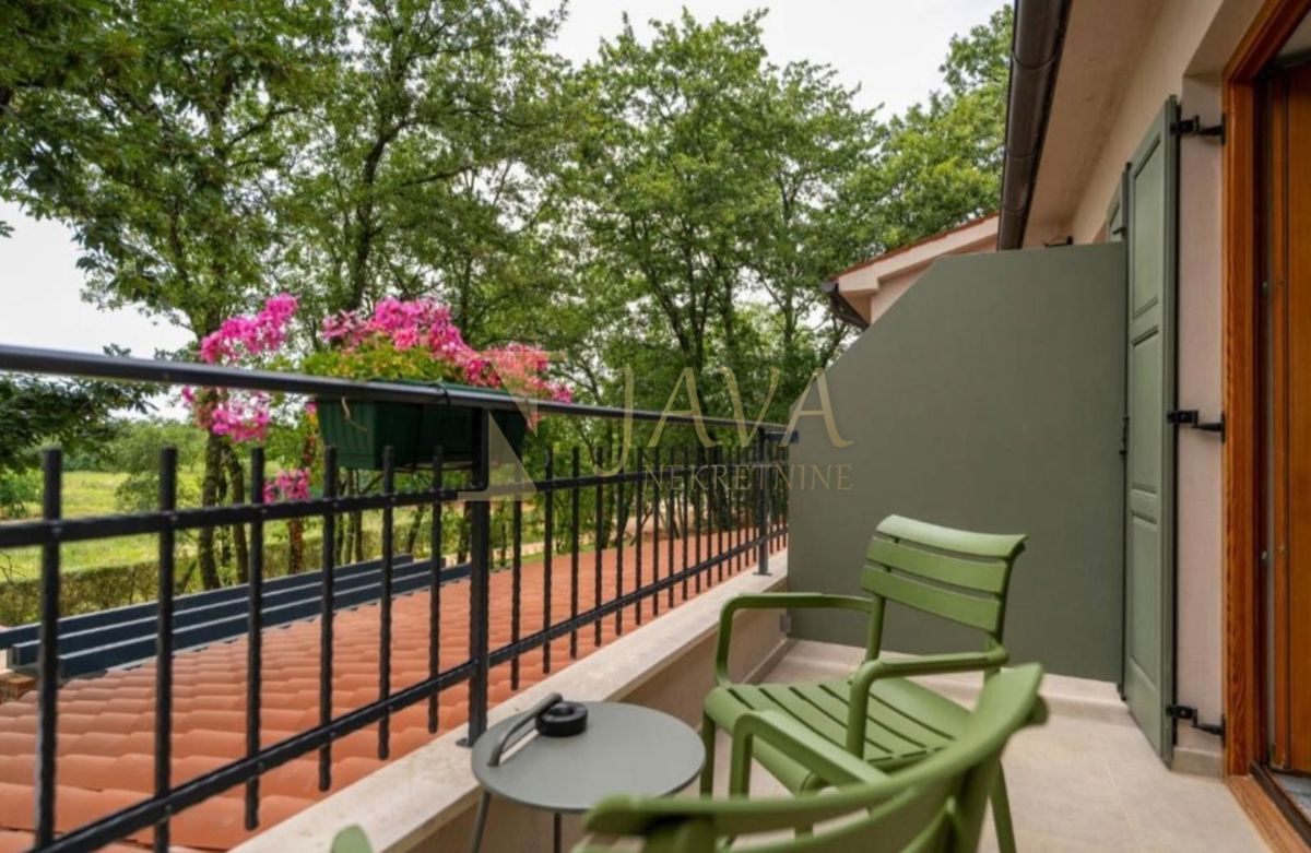 Commerciale Žbandaj, Poreč, 650m2