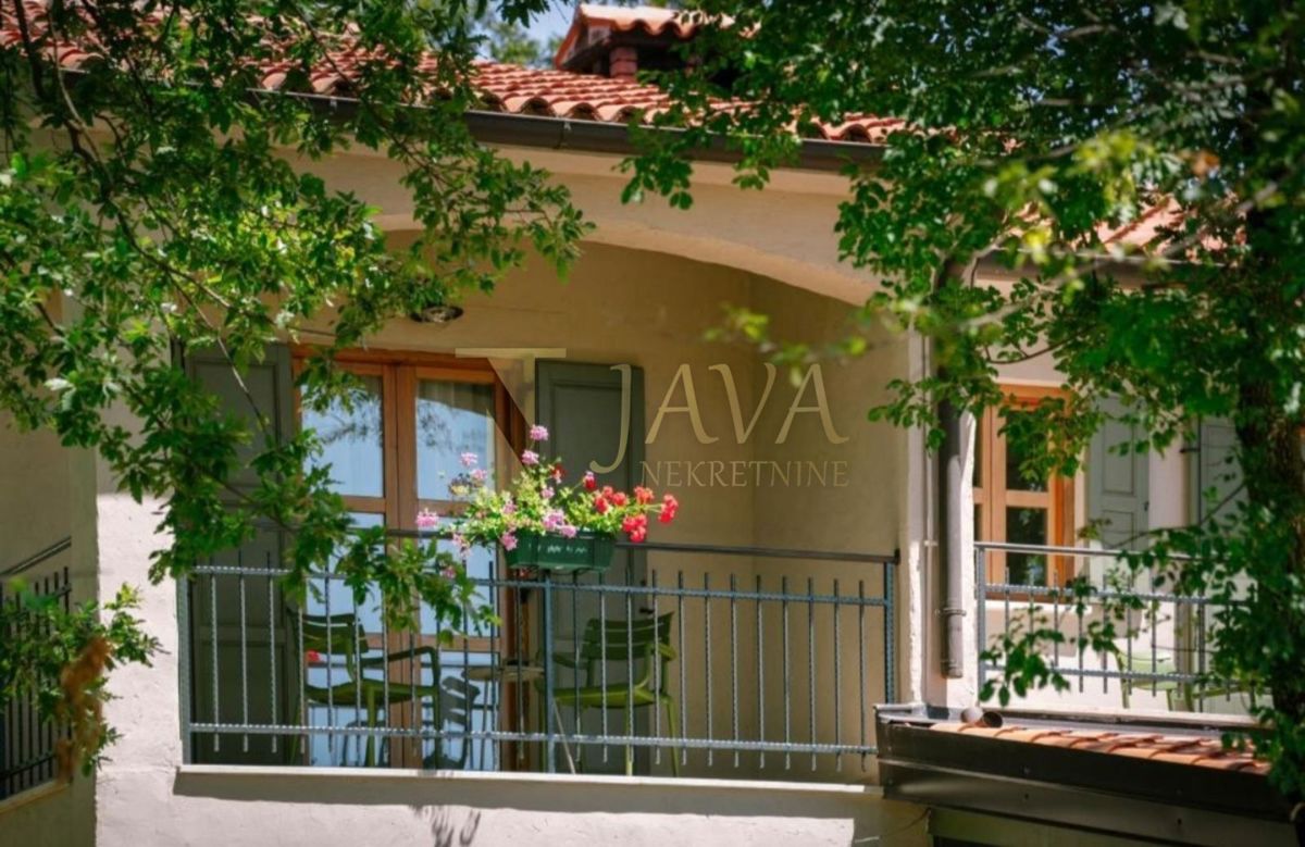 Commerciale Žbandaj, Poreč, 650m2