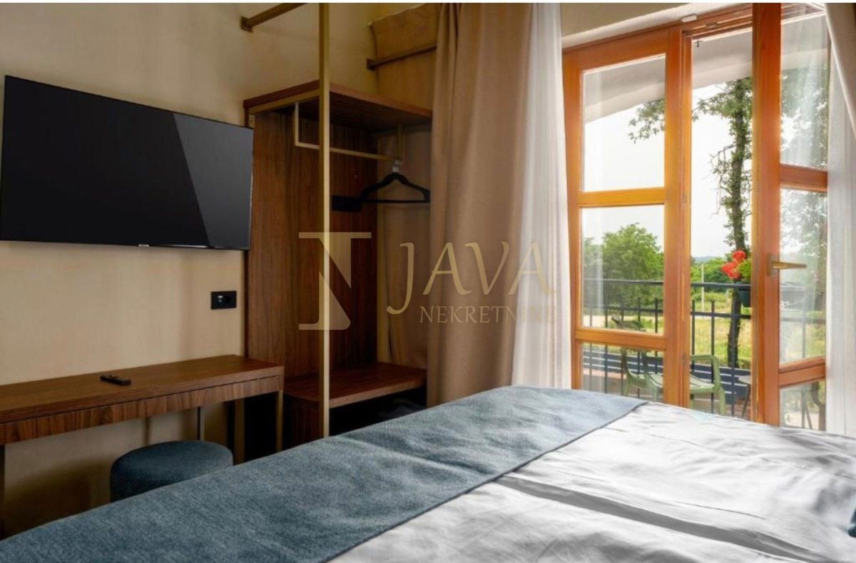 Commerciale Žbandaj, Poreč, 650m2