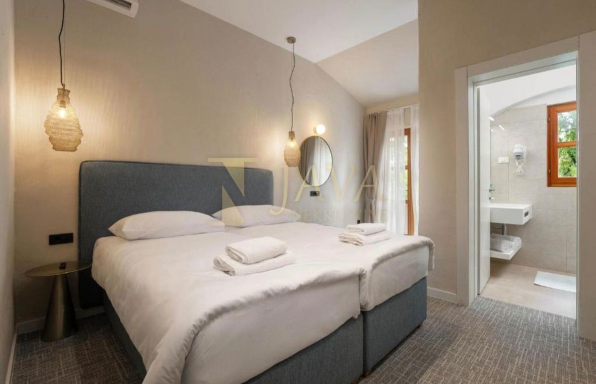 Commerciale Žbandaj, Poreč, 650m2