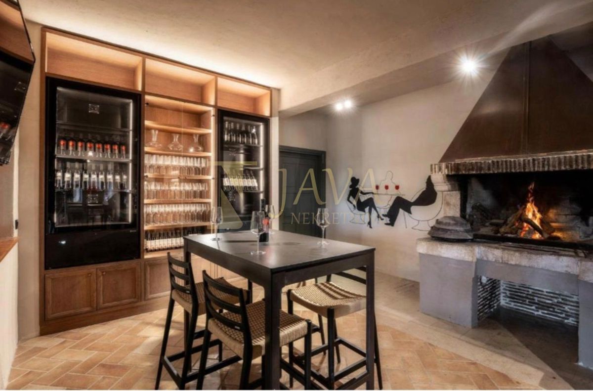 Commerciale Žbandaj, Poreč, 650m2