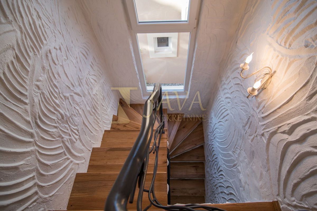 Casa Risika, Vrbnik, 200m2
