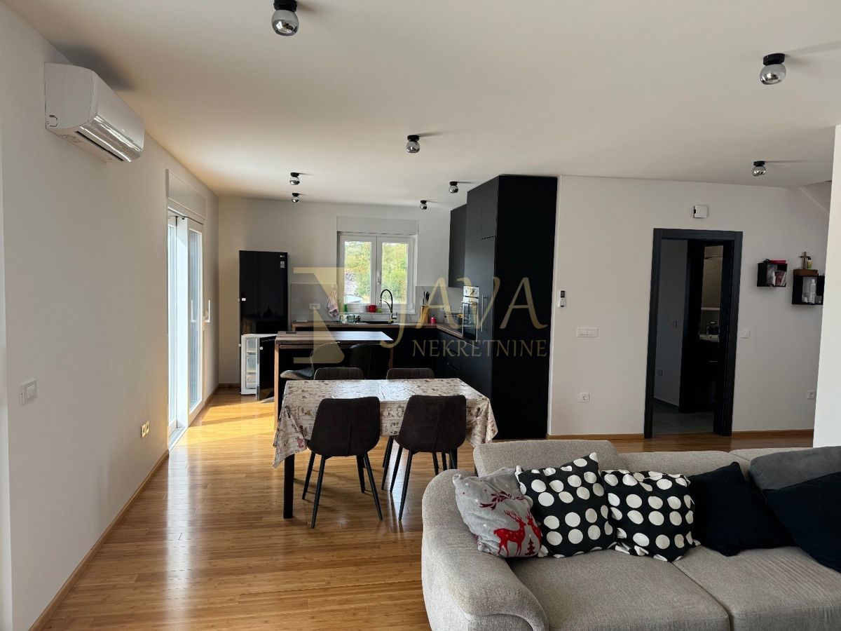 Casa Risika, Vrbnik, 152m2