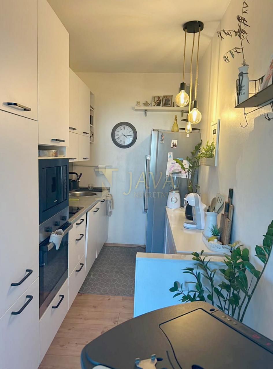 Appartamento Gornja Drenova, Rijeka, 60m2