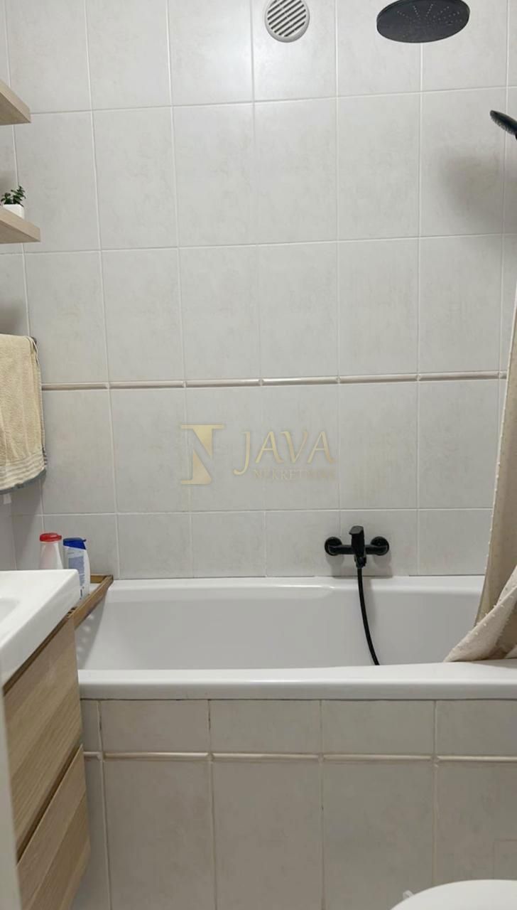 Appartamento Gornja Drenova, Rijeka, 60m2