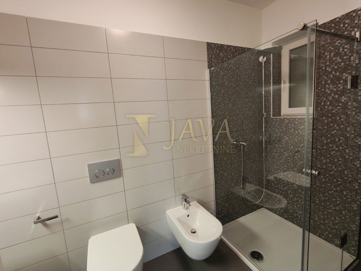 Appartamento Donja Vežica, Rijeka, 183,44m2