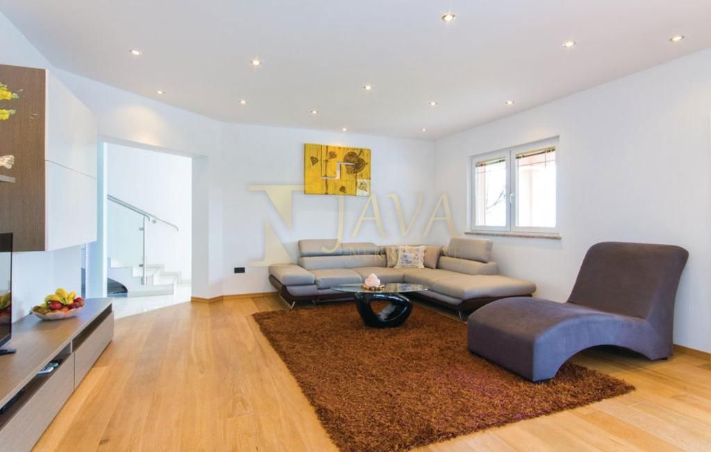 Casa Ičići, Opatija - Okolica, 442m2