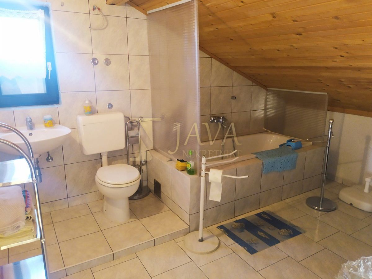 Casa Malinska, Malinska-Dubašnica, 300m2