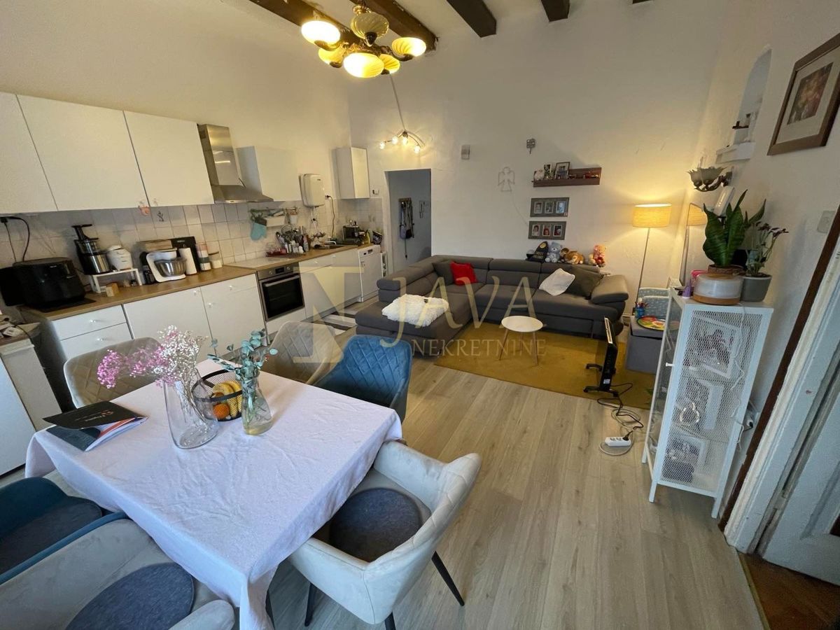Appartamento Centar, Rijeka, 88m2