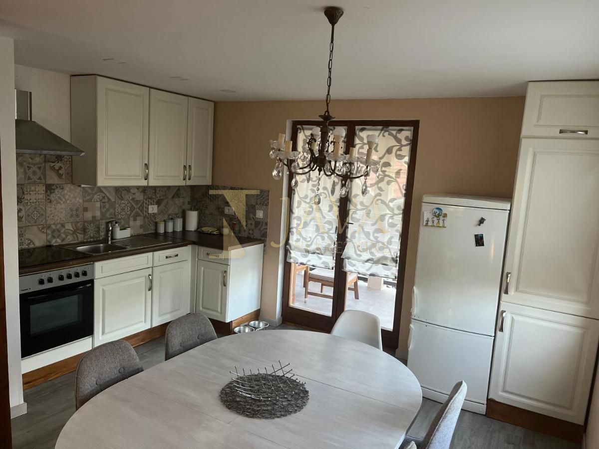 Casa Komlenići, Vrbovsko, 130m2