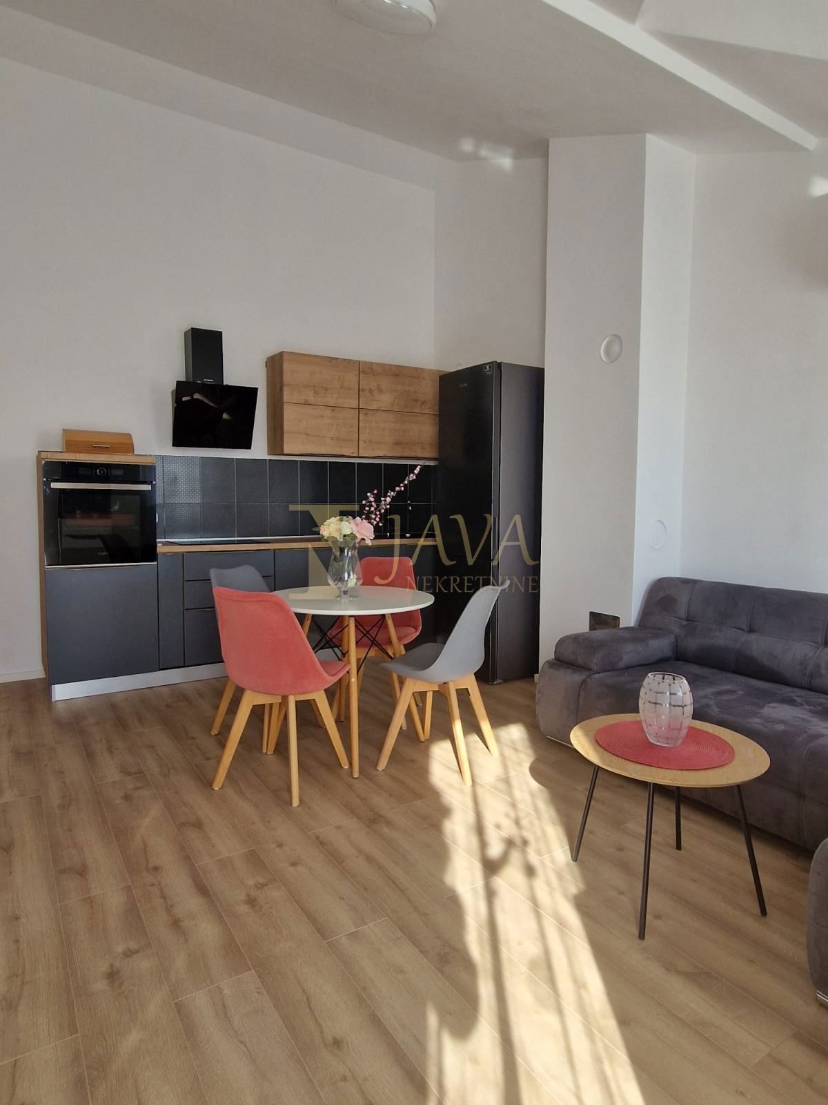 Appartamento Donja Drenova, Rijeka, 58m2