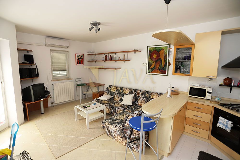 Appartamento Rabac, Labin, 47m2