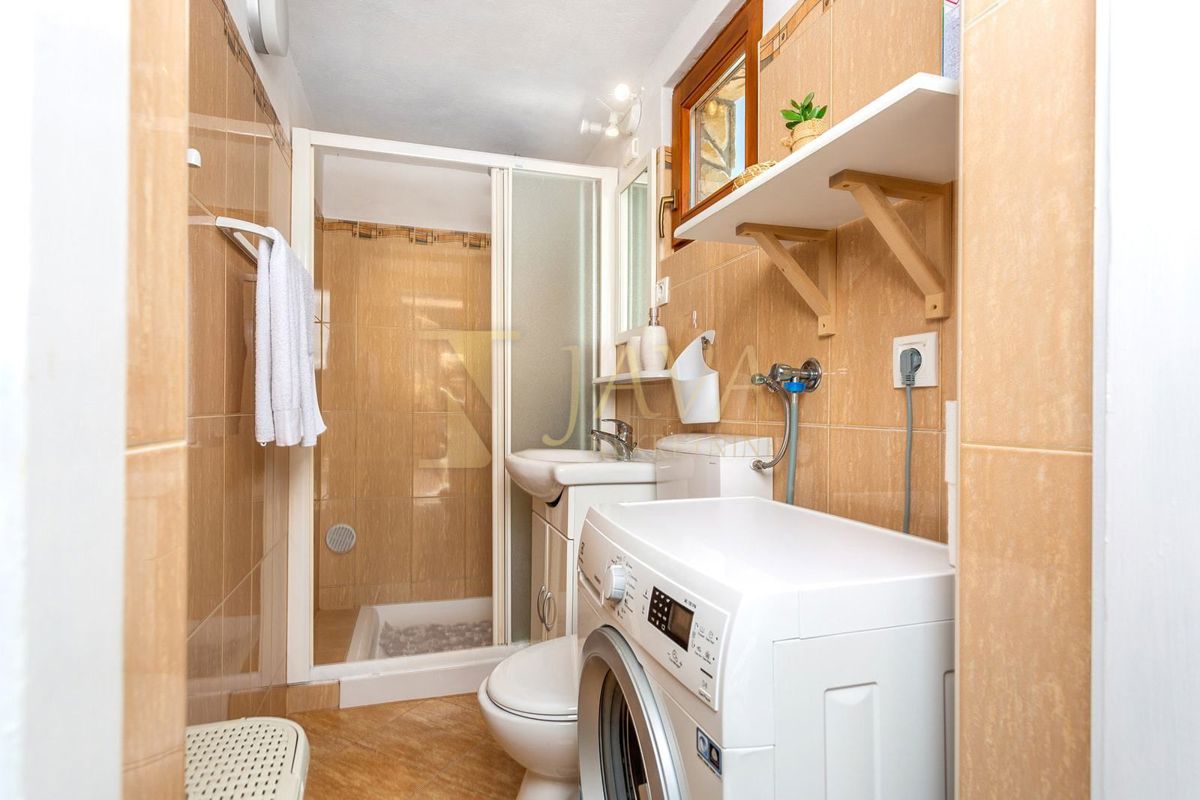 Casa Risika, Vrbnik, 205m2