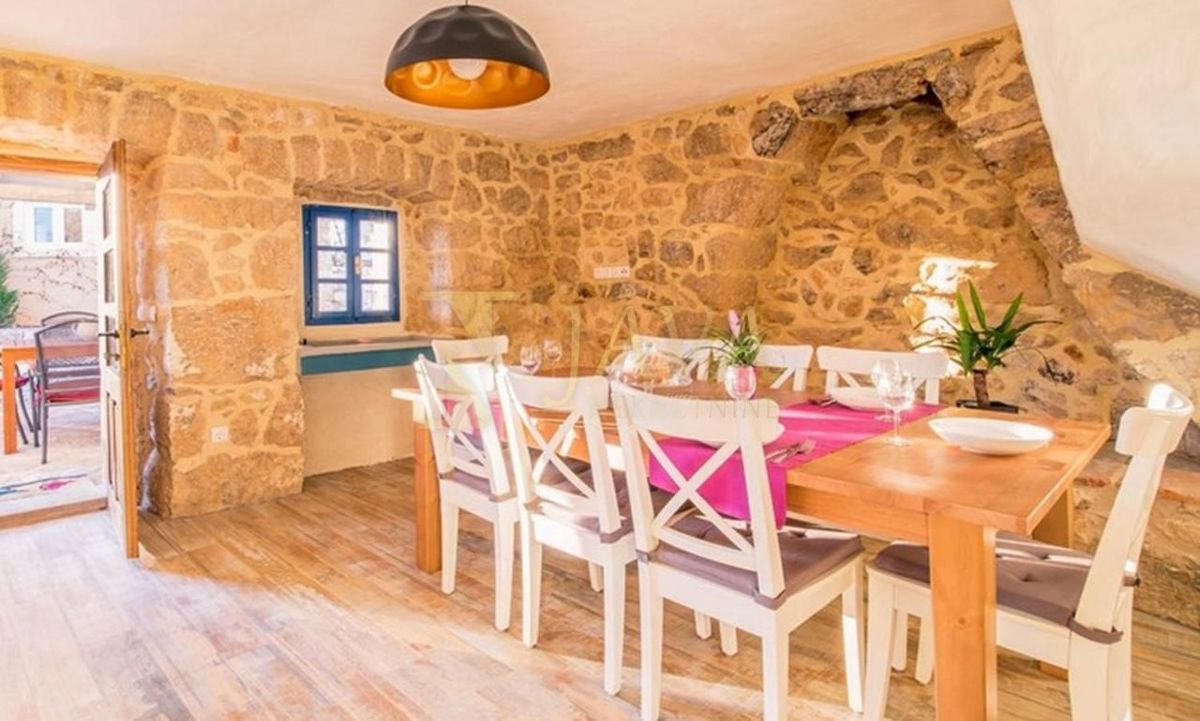 Casa Garica, Vrbnik, 120m2