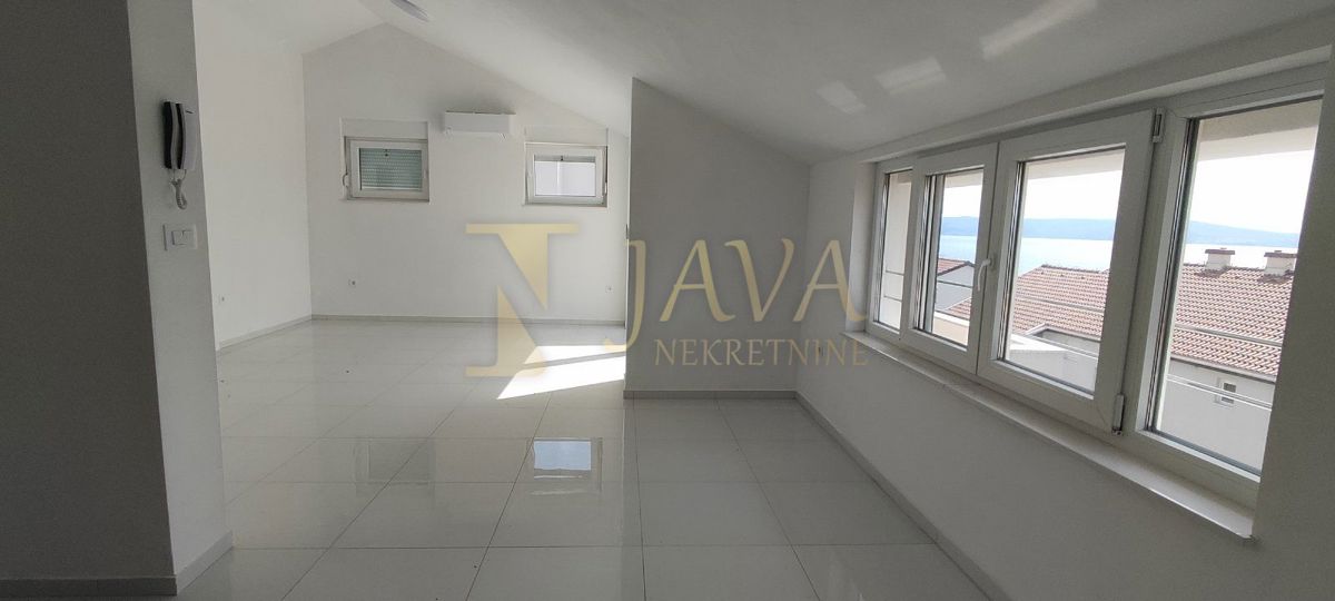 Crikvenica/Selce,nuova costruzione,penthouse,3 camere da letto,2 terrazze,2PM,400metri dal mare