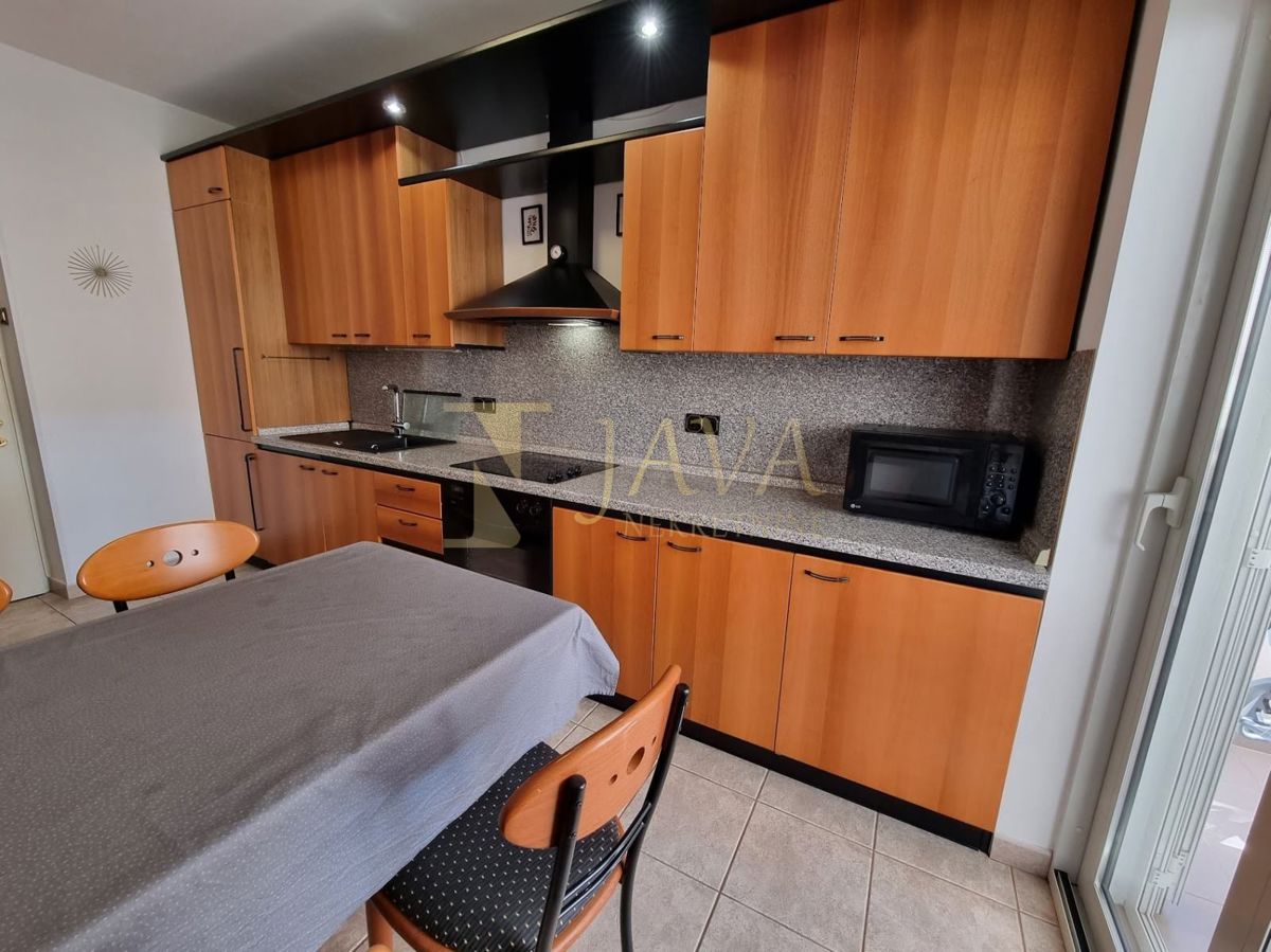 Appartamento Punat, 97,30m2