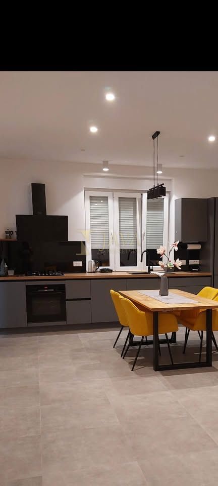 Appartamento Belveder, Rijeka, 88m2