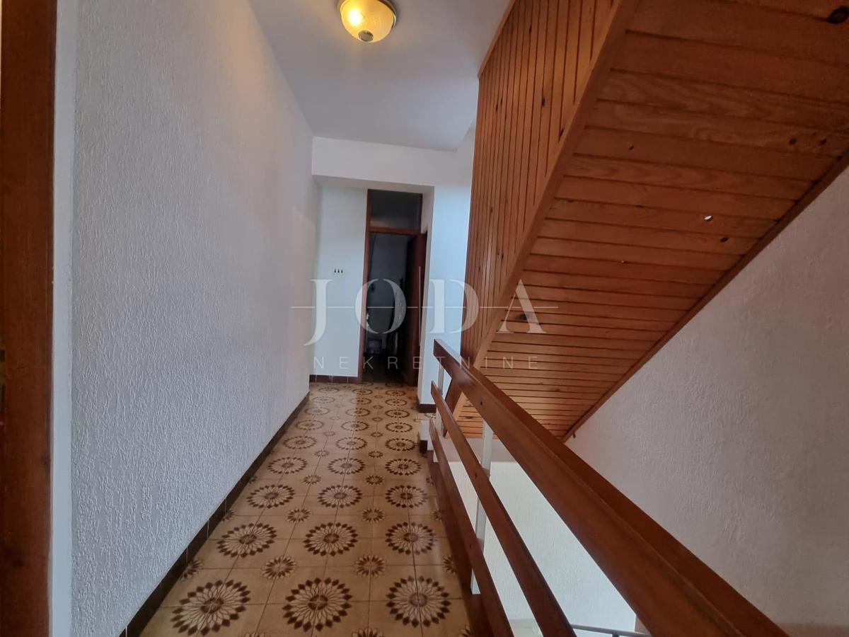 Casa Novi Vinodolski, 250m2