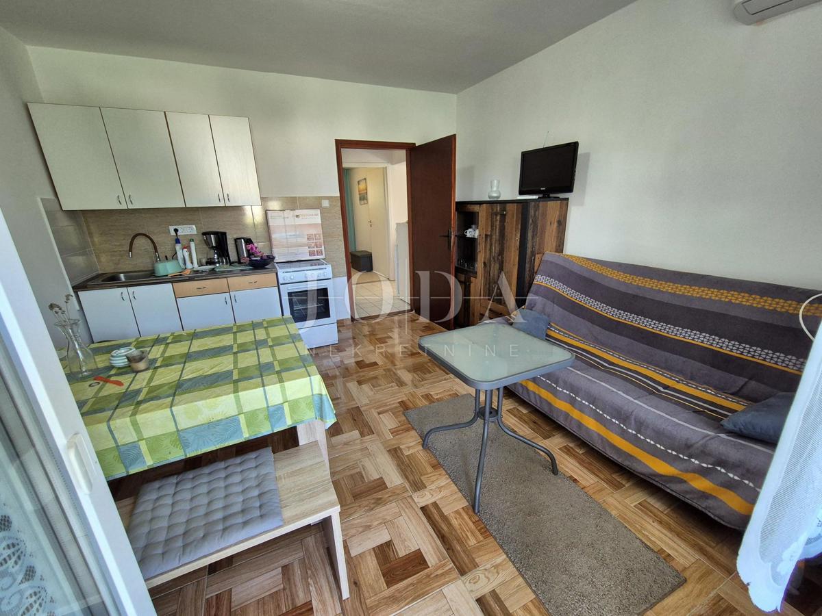 Malinska – casa con tre appartamenti