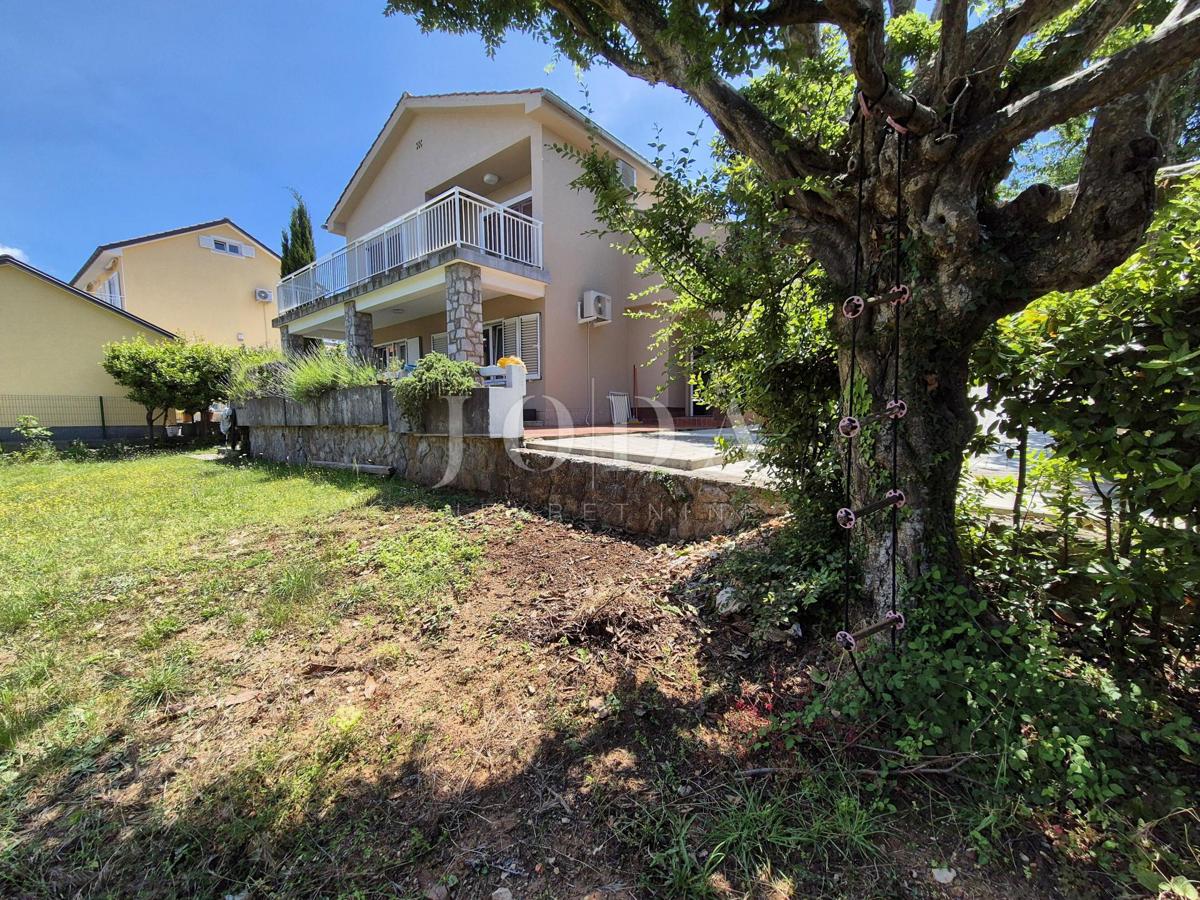 Malinska – casa con tre appartamenti
