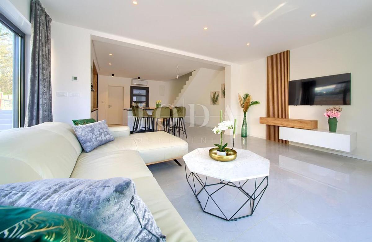 Appartamento di lusso a Malinska